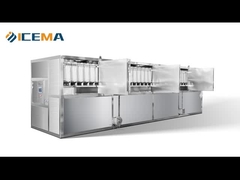 Des machines géantes créent des merveilles de glace.