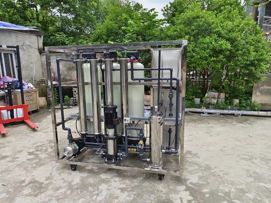 Purificateur d'eau de haute qualité 1000L/H Purificateur d'eau d'usine Purificateur d'eau par osmose inverse pour la fabrication de glace/eau